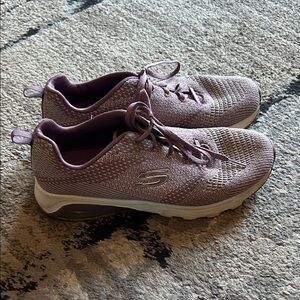 Skechers Women's Lavender Sneakers - Size 9